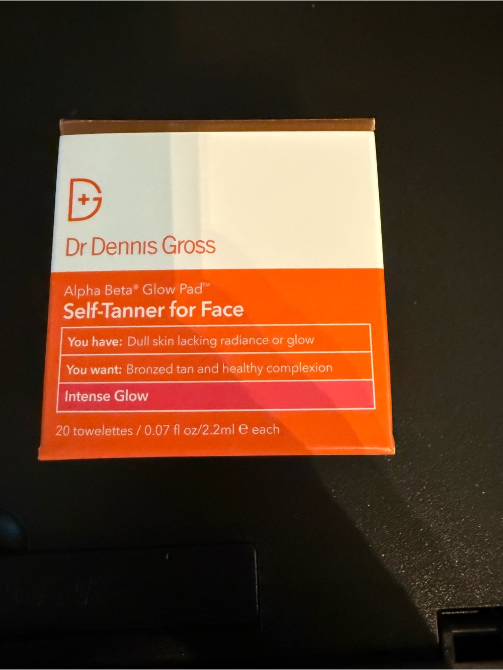 Dr Dennis Gross Alpha Beta Glow Pad Self-Tanner for Face — Intense Glow (orange)